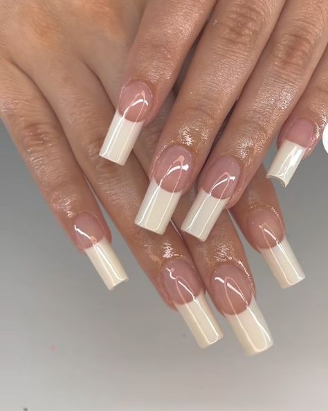 Low French Tip Nails, 90s French Tip, 90s French Tip Nails, Y2k French Tip Nails, 90s Nails, Wife Nails, Short Nail Art, French Tip Acrylic Nails, Really Cute Nails