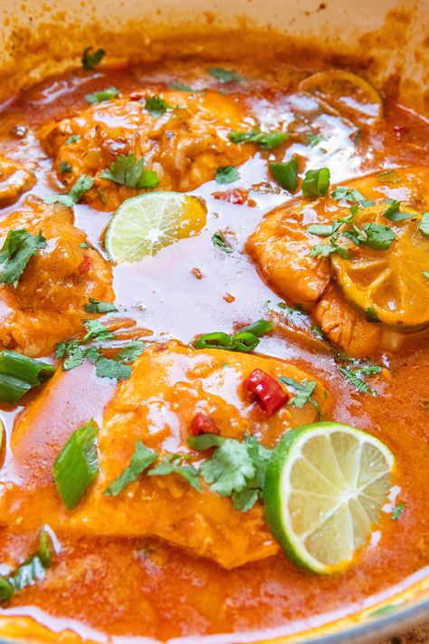 Red Curry Salmon: Easy Thai Red Curry Salmon Recipe! Thai Red Curry Salmon Recipe, Gluten Free Salmon Recipes, Red Curry Salmon, Easy Thai Red Curry, Curry Salmon, Red Curry Recipe, Gluten Free Salmon, 2023 Recipes, Fish Dinner Recipes