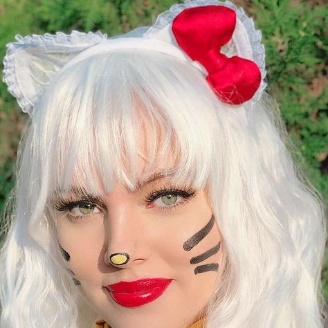 🐈Laura🐈‍⬛ on Instagram: "🎀🐱Hello Kitty🐱🎀 #happyhalloween #hellokitty #hellokittycostume" Hello Kitty Makeup Halloween, Hello Kitty Halloween Makeup, Hello Kitty Makeup Look, Hello Kitty Cosplay, Hello Kitty Halloween Costume, Kitty Makeup, A Daily Routine, Hello Kitty Makeup, Hello Kitty Halloween