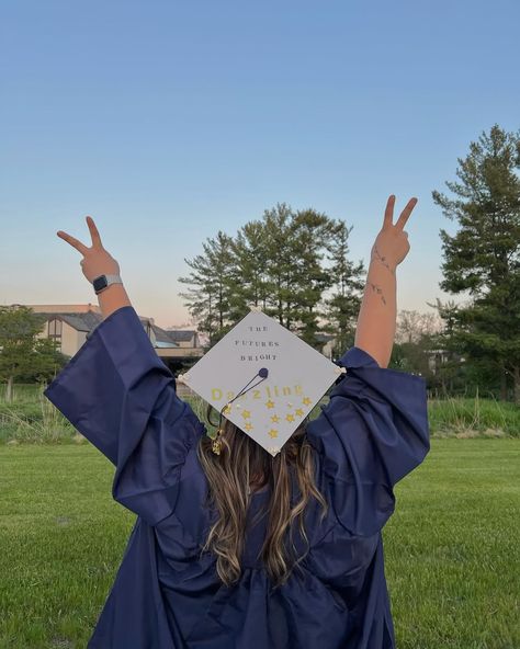 the future’s bright…dazzling 🤍💛💙 #rvcgrad24 Future Goals Aesthetic, I Can See The Future, Future Goals Lifestyle, My Dream Future, My Future Life, Master Vision, Aesthetic Future, Future Motivation, Nursing School Inspiration