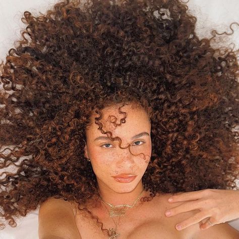 Joyjah Estrada on Instagram: "TANGLED. 🐎🏰🍎 Hair: 👑 @wellahairusa miracle hair rescue @carolsdaughter goddess strength leave- in cream @theouai curl crème @twisthair weather up gel @aquishair hair towel @dyson dyson supersonic diffuser Makeup: 🍒 @charlottetilbury magic crème @toofaced super fine brow detailed @benefitcosmetics 24 he brow setter @charlottetilbury flawless filter @givenchybeauty prisme libre loose powder @toofaced golden hour blush @bobbibrown bare glow illuminating b Dyson Diffuser Curls, Diffuser Curls, Joyjah Estrada, Trip Moodboard, Flawless Filter, Dyson Supersonic, Christmas Campaign, Model Reference, Tangled Hair