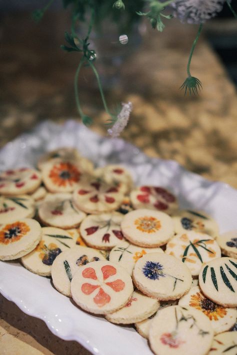 Wildflower Wedding Theme, City Wedding Photos, Village Wedding, Flower Cookies, Wedding Flower Decorations, Wood Wedding, Wildflower Wedding, Whimsical Wedding, West Village