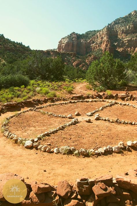 Native American Ceremony, Native American Moodboard, Four Directions Medicine Wheel, Medicine Wheel Native American, Indigenous Healing, Indigenous Medicine, Native Medicine, Life Seasons, Native American Medicine Wheel