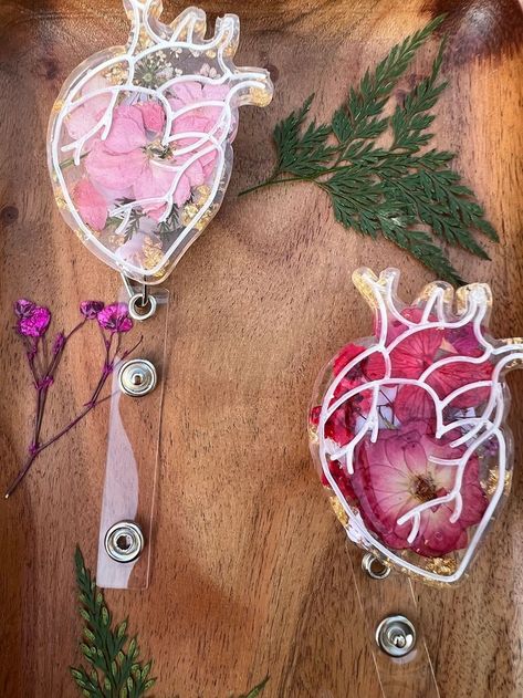 Medical Badge Reel, Nurses Gifts Diy, Ultrasound School, Anatomically Correct Heart, Resin Badge Reel, Doctor Jewelry, Nursing Bag, Belt Clips, Resin Badge