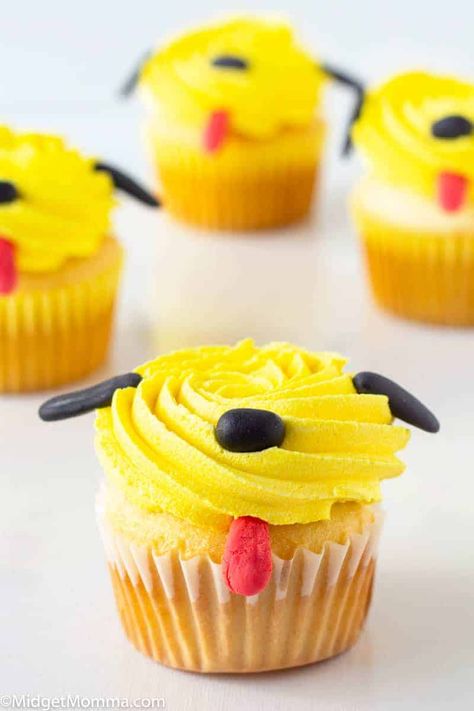 Pluto Cupcakes Pluto Cupcakes, Disney Cakes Easy, Disney Baking, Homemade Cupcake Recipes, Homemade Buttercream, Disney Cupcakes, Character Cupcakes, Homemade Buttercream Frosting, Disney Desserts