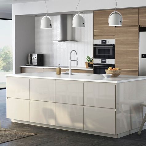 Cuisines METOD finition VOXTORP beige brillant - IKEA - IKEA Voxtorp Ikea, Anthracite Kitchen, Ikea Metod Kitchen, Minimalist Kitchen Design, Beige Kitchen, House Design Kitchen, Kitchen Room Design, Ikea Kitchen, Open Plan Kitchen