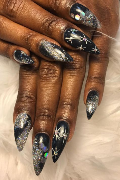 Intergalactic Stiletto Nail Ideas, Pink Shellac, Stiletto Nail Designs, Halloween Nail Decals, Stiletto Shaped Nails, Short Stiletto, Fun Manicure, Coffin Nails Matte, Holiday Nails Christmas