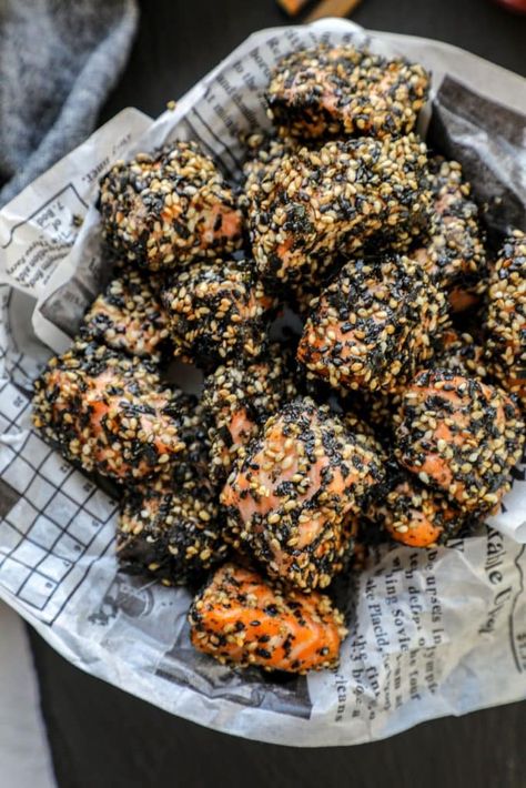 Salmon Nuggets Recipe, Furikake Salmon, Salmon Nuggets, Japanese Spices, Dried Seaweed, Recipe Salmon, Nuggets Recipe, Salmon Dishes, Food Prep