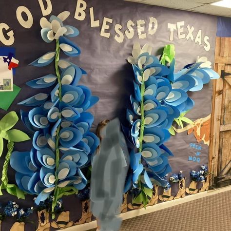 3d Bulletin Boards, Classroom Bulletin Boards, Blue Bonnets, Bulletin Board, Bulletin Boards, Classroom Decorations, Sculpture Art, 3 D, Texas