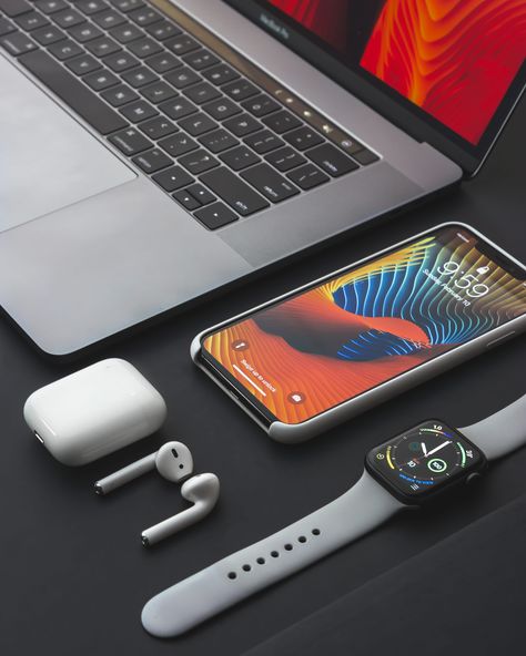 space gray iPhone X turned on beside Apple AirPods and charging case #4K #wallpaper #hdwallpaper #desktop Iphone Macbook, Apple Iphone Accessories, Airpods Apple, Apple Watch Iphone, Apple Technology, Apple Computer, Apple Laptop, Mac Laptop, Iphone Accessories