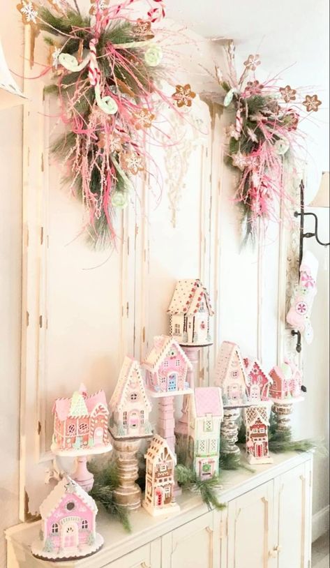 Pink Vintage Christmas Decorations, Pastel Vintage Christmas, Pink Candyland Christmas, Pink Christmas Kitchen Decor, Pink Gingerbread Decor, Vintage Pastel Christmas Decor, Sugar Plum Fairy Christmas Decorations, Pink And Green Christmas Aesthetic, Pink And Aqua Christmas Decor