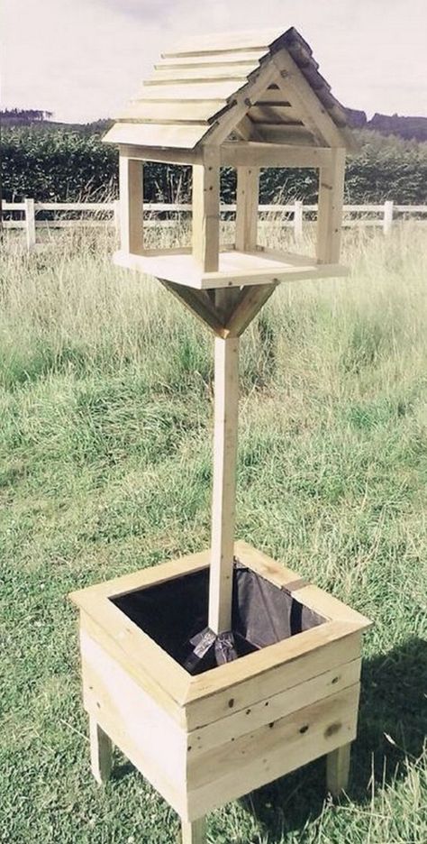 Pallet Projects Garden, Wooden Bird Feeders, Bird House Feeder, Wooden Planter, Diy Bird Feeder, Pallet Garden, Pallets Garden, Have Inspiration, Wooden Bird