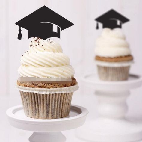 Awesome Party Favors, Appetizer Picks, Hat Cake, Graduation Cupcakes, Graduation Party Favors, Mini Cakes Birthday, Custom Chocolate, Graduation Cap Decoration, Cap Decorations