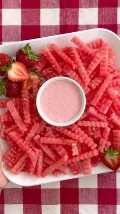 Watermelon Fries And Strawberry Dip, Pink Foods For Party Healthy, Watermelon Fries And Dip, Watermelon Fries With Strawberry Dip, Fruit Fries Yogurt Dip, Dip For Watermelon, Fun Summer Snacks, Watermelon Snacks, Watermelon Dip