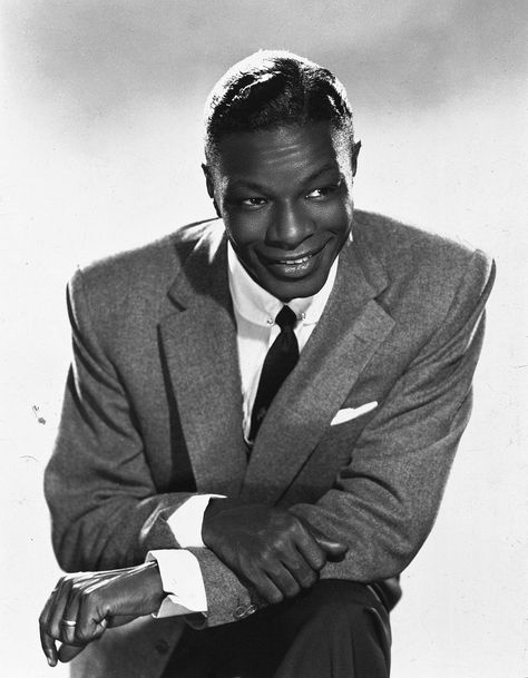 Nat King Cole Natalie Cole, Jazz Artists, Nat King Cole, Black Hollywood, King Cole, Jazz Blues, Music Icon, Music Legends, White Photo