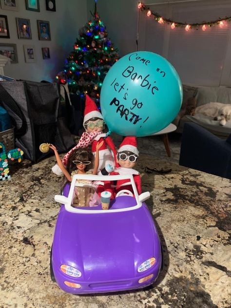 Elf On The Shelf Barbie Car, Elf On The Shelf Hot Tub, Elf On The Shelf Ideas With Barbies, Elf With Barbies, Elsa Elf On The Shelf, Elf On The Shelf Comes Back, Elf And Barbie, Two Elf Ideas, Elf Airplane