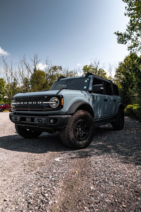 From city streets to off-road trails, the 2023 Ford Bronco Wildtrak handles it all! 🏙️🏔️

#HealeyBrothers #HudsonValley #HVNY #Ford #FordBronco Ford Bronco Wildtrak, Bronco Wildtrak, Hudson Valley Ny, Ford Bronco, Hudson Valley, Dream Board, City Streets, Used Cars, Off Road