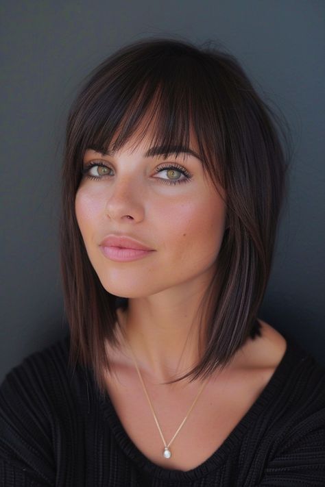 Bob Haircut With Bangs Fine Hair, Dark Lob With Bangs, Medium Hair Cuts For Women With Bangs, Short Hair With Bangs Hairstyles Ideas, Medium Hair With Bangs, Medium Length Hairstyles With Bangs, Straight Lob, Lob Haircut With Bangs, Bang Styles