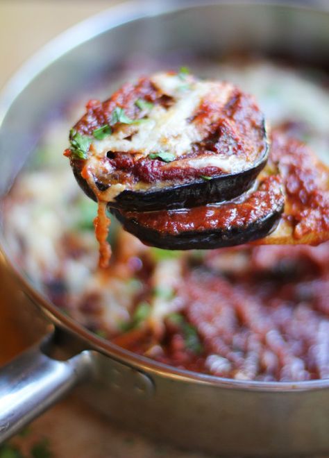 Gluten Free Skillet Eggplant Parmesan Skillet Eggplant, Entree Ideas, Meatless Mains, Small Eggplant, Pasta Meals, Eggplant Recipe, Wheat Belly, Paleo Meals, Eggplant Parmesan