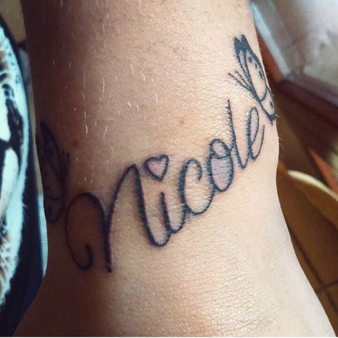 Nicole Tattoo Name, Nicole Tattoo, Best Tattoo Ideas For Men, Stencils Art, Omerta Tattoo Design, Private Tattoos, Name Drawings, Tattoo Design Hand, Web Tattoo