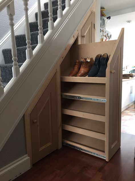 Shoe Storage Ideas Stairs, Shoes Under Stairs Storage Ideas, Shoe Rack Below Staircase, Stair Shoe Rack, Under The Stair Shoe Storage, Shoe Storage Under The Stairs, Shoe Rack Ideas Under Staircase, Shoe Cabinet Under Stairs, Shoe Rack Stairs