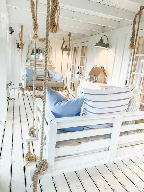 Beach Cottage Front Porch, Beach House Porch Decor, Beach Porch Ideas, Beach House Porch Ideas, Beach House Ideas Exterior, Beach House Front Porch, Coastal Porch Decor, Beach House Nursery, Coastal Porch