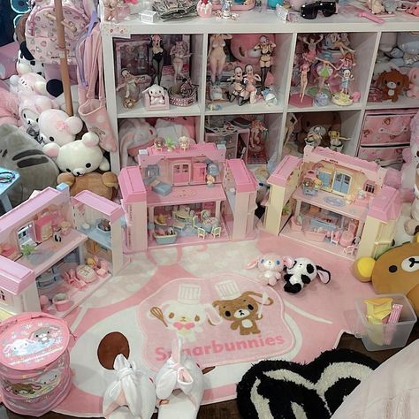 Cutecore Cat, Sanrio Usahana, Sugarbunnies Sanrio, Cutecore Room, Kawaii Room Ideas, Kawaii Bedroom, Hello Kitty Rooms, Otaku Room, Charmmy Kitty