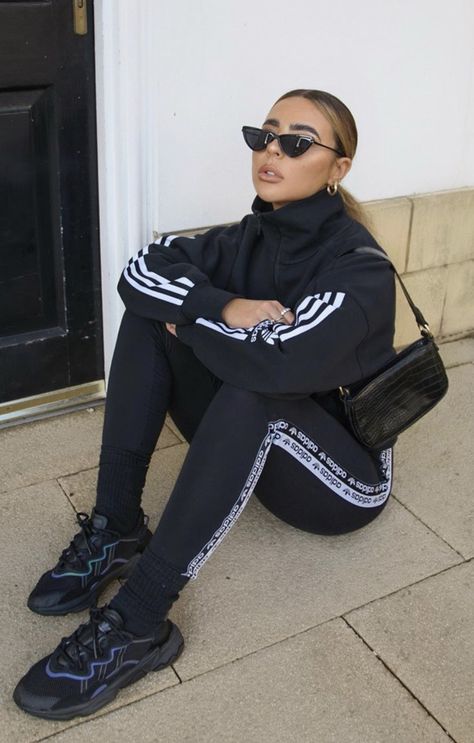 All black Adidas tracksuit and Adidas ozweego #adidas #nike #puma #tracksuit #beauty #glam #style #fashion #hype #kardashian Glam Tracksuit Outfit, Black Ozweego Outfit Women, Black Ozweego Outfit, Ozweego Outfit Women Black, Black Women Tracksuit, Adidas Ozweego Outfit Women, Ozweego Street Style, Women Tracksuit Outfit, Black Tracksuit Outfit