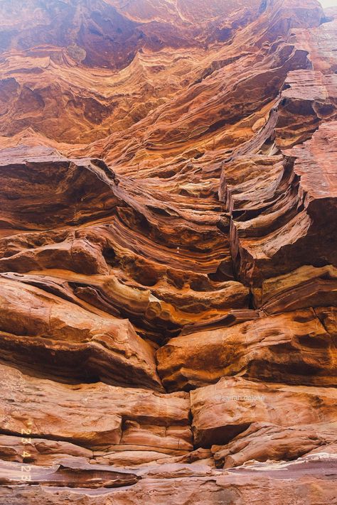 Geoscience Aesthetic, Palentogist Aesthetic, Sandstone Aesthetic, Geologist Aesthetic, Geology Photography, Geology Wallpaper, Geo Aesthetic, Geology Aesthetic, Fold Geology