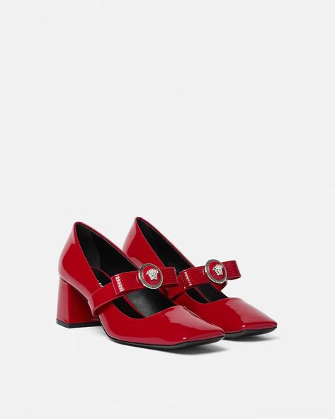 Red Versace, Versace Heels, Versace Home, Slip On Pumps, Low Block Heels, Boutique Online, Gianni Versace, Pretty Shoes, Pump Shoes