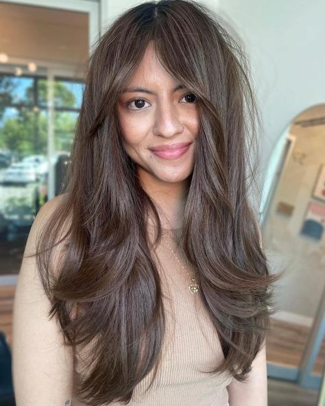 Dark Ash Hair Color, Brown Hair Color Styles, Ash Brown Hair Color Ideas, Ash Brown Hair Dye, Medium Ash Brown Hair, Dark Ash Brown Hair, Ashy Brown Hair, Stylish Bangs, Ash Brown Highlights