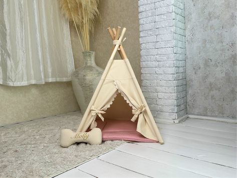 Dog Teepee, Pet Teepee, House Bunk Bed, Standing In The Rain, Name Embroidery, Pet Safety, A Stick, Bright Designs, Pet Carriers