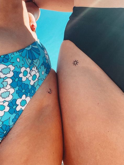 Dainty Tattoos For Friends, Pair Tattoos, Partner Tattoos, Maching Tattoos, Twin Tattoos, Matching Friend Tattoos, Cute Matching Tattoos, Small Matching Tattoos, Small Girly Tattoos