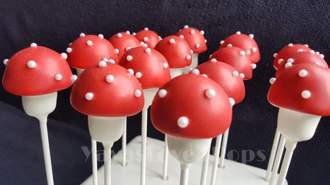 Mushroom Cake Pops Mushroom Cake Pops, Cottagecore Cake, Mushroom Party, Mushroom Cake, Cake Pops Recipe, Dream Birthday, Woodland Cake, Fairy Garden Party, Cake Pop Recipe