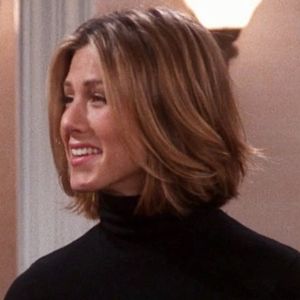 Jennifer Aniston Hair Friends, Mid Length Hairstyle, Jennifer Aniston Short Hair, Friends Hairstyles, Jennifer Aniston Haircut, Jennifer Aniston Friends, Rachel Green Hair, Rachel Haircut, Rachel Hair