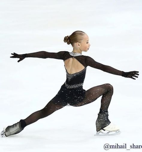 Figure Skating Black Dress, Veronika Zhilina, Figure Skating Competition, Competition Skating Dress, Skating Competition, Style Skate, Figure Skating Competition Dresses, Bond Girl, Competition Dress