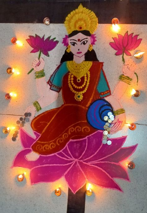 Lakshmi mata Rangoli Laxmi Poojan Diwali Rangoli, Laxmiji Rangoli Designs, Lakshmi Mata Rangoli, Rangoli Lakshmi, Lakshmi Pujan, Lakshmi Mata, Aesthetic Toys, Rangoli Designs Simple Diwali, Big Rangoli