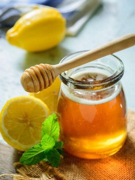 Healing Tea Recipes, Health Benefits Of Lemon, Cashews Benefits, Lemon And Coconut, Benefits Of Lemon, Lemon Health Benefits, Sooth Sore Throat, Healing Tea, Digestive Juice