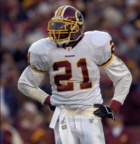 Sean Taylor, Eagles Nfl, Nfl Photos, Nfl Football Art, Washington Football, Football Art, Football Pictures, Philadelphia Eagles, Nfl Football