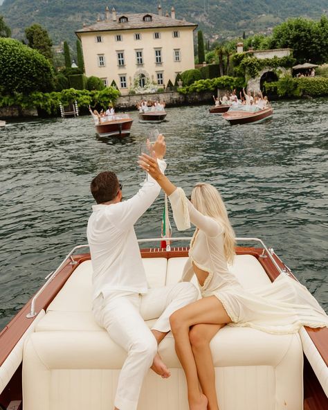 A dreamy bridal party with a boat ride on Lake Como, surrounded by stunning views. Unforgettable moments, laughter, and Prosecco toasts! 🥂 Photography: @daniloandsharon Couple: @jordangiorgio @paolini15 Planning & design: @oanaevents Videography: @cordes_studio Beauty team: @kellsiebainmakeup @makeupbyalessandra_ @sieraphillipsbeauty @kaylabenay.hmua Boats: @cantiere_cadenazzi Wedding Photos Italy, Italy Elopement Photography, Italy Engagement Shoot, Boat Couple Pics, Boat Engagement Shoot, Black Couple Engagement Photoshoot, Italy Engagement Photos, Italy Lookbook, Italy Photoshoot