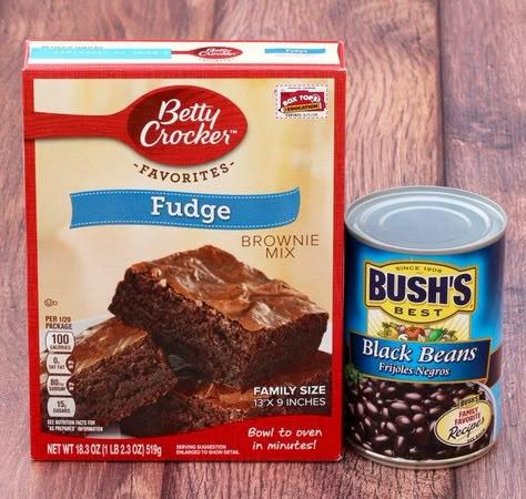 Easy Skinny Brownie Recipe! {3 ingredients} - The Frugal Girls Yummy Brownie Recipes, Zucchini Cookie Recipes, Weight Watchers Brownies, 5 Ingredient Or Less Recipes, Healthy Baking Substitutes, Brownie Mix Recipes, Black Bean Brownies, Healthy Chocolate Chip Cookies, Bean Brownies