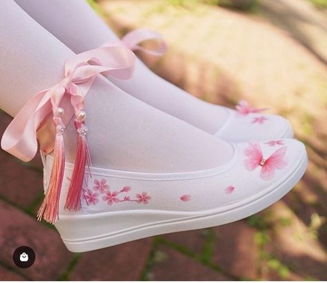 Japan Shoes, Japanese Shoes, Kawaii Flower, Chinese Shoes, Kawaii Shoes, Mo Dao Zu Shi, Flower Shoes, Cosplay Shoes, Fancy Shoes