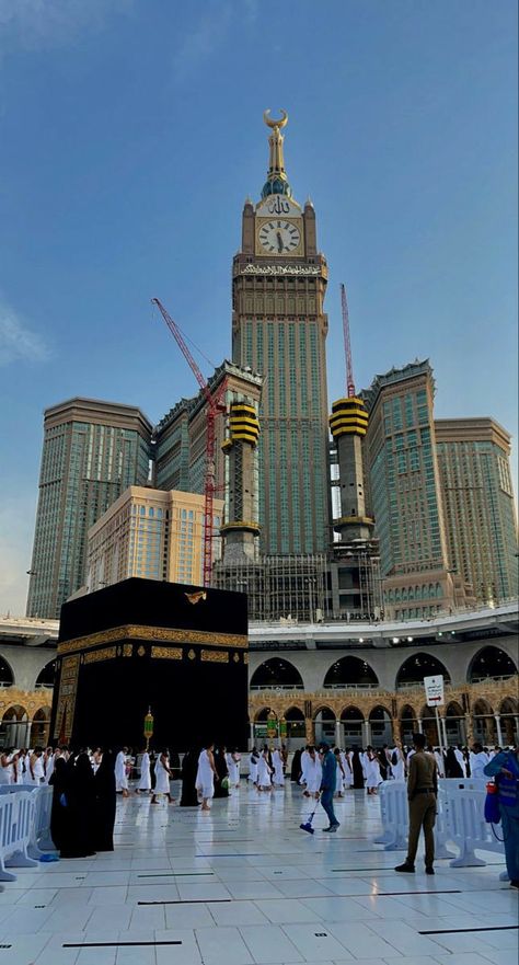 Mecca Saudi Arabia, Mecca Images, Pilgrimage To Mecca, Mecca Kaaba, Cute Horse Pictures, Fall Landscape Photography, Mosque Art, Mosque Architecture, Mecca Wallpaper