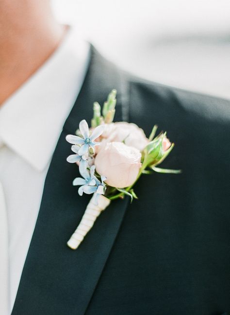 Light pink + blue boutonniere from pepperberrys.com | Read More: http://www.stylemepretty.com/2014/07/09/classic-new-england-wedding-at-tupper-manor/ | Photography: Arielle Doneson Photography - www.AriellePhoto.com Blue Corsage, Blue Boutonniere, Pink Boutonniere, Boutonnieres Prom, Rose Quartz Serenity, Blue White Weddings, Groomsmen Boutonniere, Rose Boutonniere, Corsage And Boutonniere