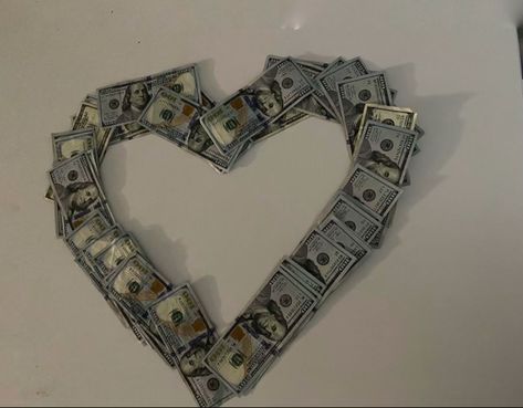 Money In Heart Shape, Money Heart Wallpaper, Money Heart Aesthetic, I Love Money Pfp Round, Internet Money Aesthetic, Money In Wallet Aesthetic, Baddie Icons Aesthetic, Cold Heart Aesthetic, Money Aesthetic Icon