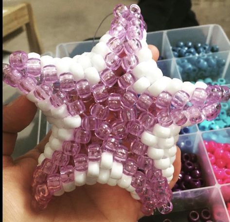 #ponybeads #beads #beading #starfish #adhdlife #adhdbrain Kandi Jellyfish, Bracelets Kandi, Perler Pattern, Kandi Ideas, Loom Craft, Bracelet Inspiration, Perler Patterns, Pony Beads, Diy Bracelets