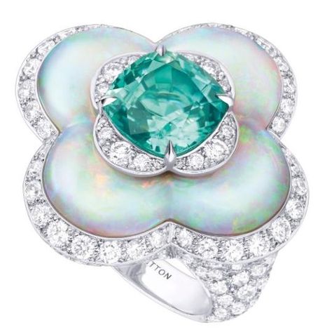 Louis Vuitton Blossom ring with green beryl, chalcedonies and diamonds Louis Vuitton Ring, Black Opal Ring, High Jewellery, Louis Vuitton Jewelry, Jewels Rings, Jewelry For Her, October Birth Stone, White Opal, Opal Jewelry