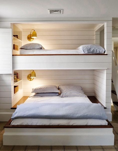 Hamptons Style Design Bunk Bed Safety, Bunk Bed Rooms, Ikea Interior, Murphy Bed Ikea, Modern Bunk Beds, Small Kids Room, Bunk Beds Built In, Built In Bunks, Bunk Rooms