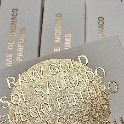 THOMAS DE MONACO on Instagram: "Many of you have asked for this discovery set; we will make it first available in San Francisco soon" Golden Graphic Design, Golden Packaging, Gold Foil Packaging, Graphic Design Personal Branding, Gold Packaging, Luxury Printing, Postcard Printing, Print Finishes, Gold Paper