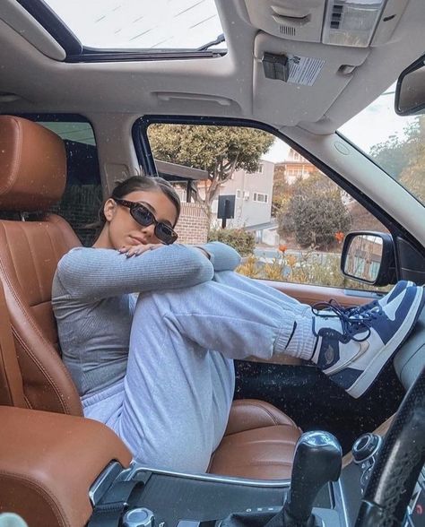 Car Seat Pictures Instagram, Back Seat Car Pictures, Callum Griffin, Aida Gallo, Brutal Prince, Sophie Lark, Jordans Shoes, Car Poses, Instagram Men